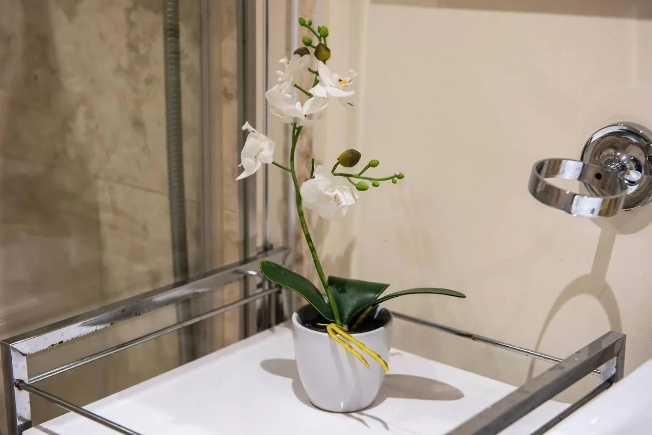 Joivy Amazing Location! Lovely Rose St Apt In New Town Edinburgh United Kingdom