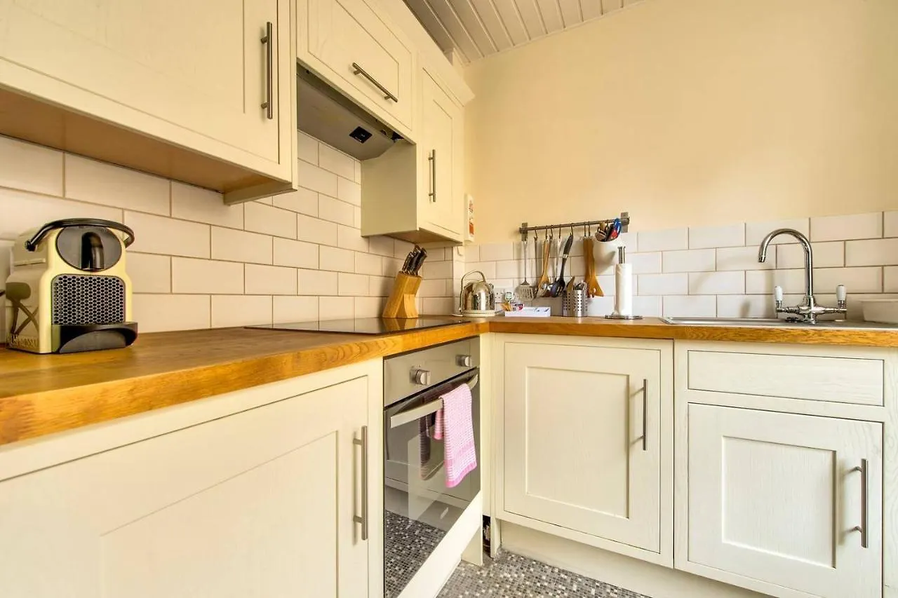 Apartment Joivy Amazing Location! Lovely Rose St Apt In New Town Edinburgh United Kingdom