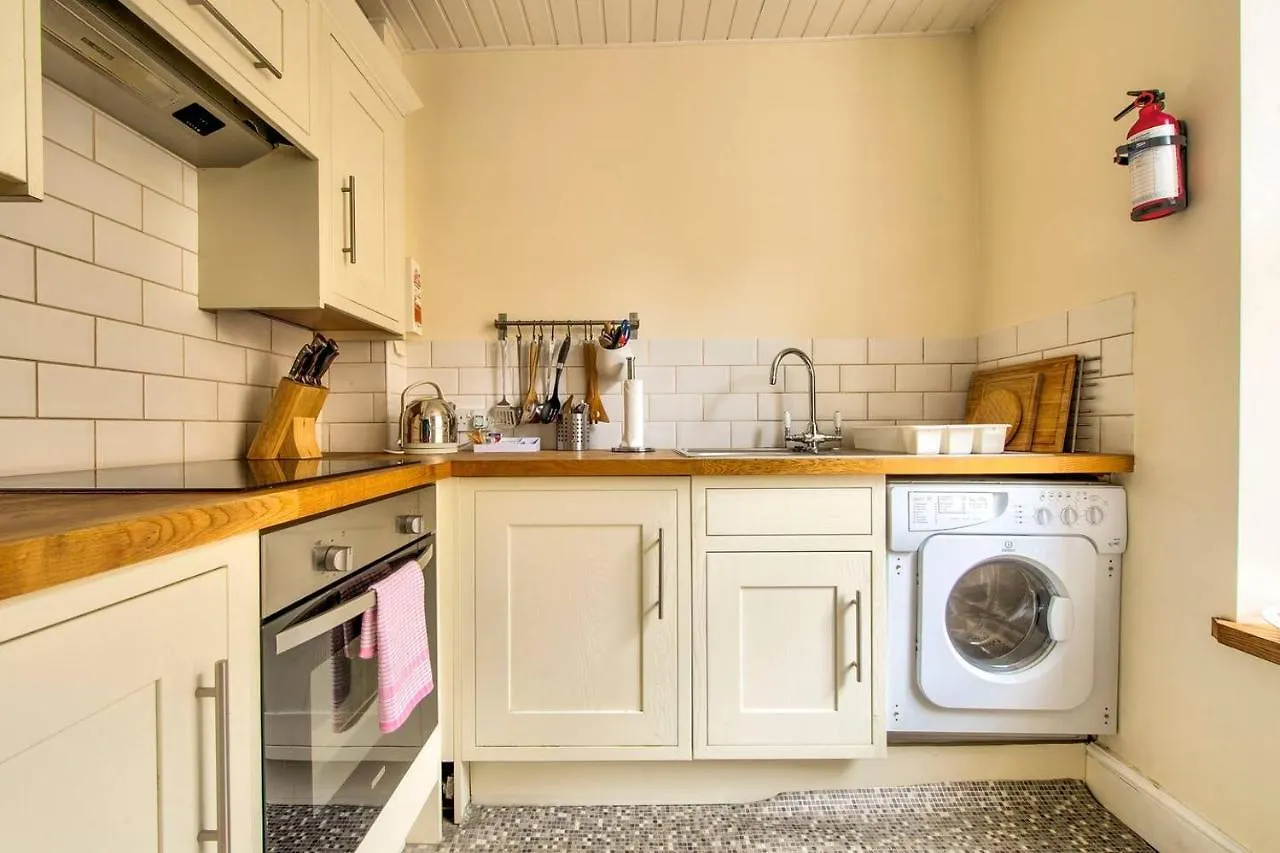 Apartment Joivy Amazing Location! Lovely Rose St Apt In New Town Edinburgh